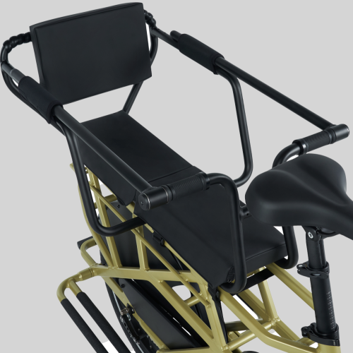 Copilot: mit Sitz- und Rückenkissen sowie bequemer Easy-Entry-Funktion bei Ausstattungsvariante FULL.